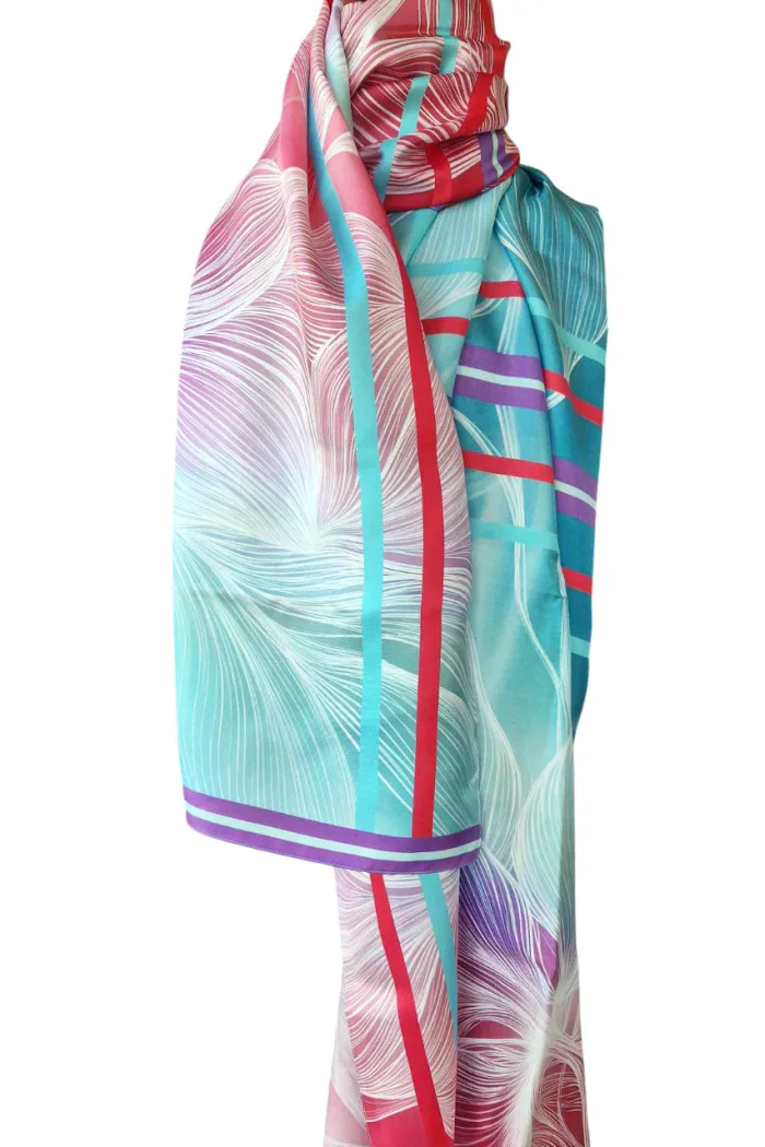 foulard femme rectangulaire en soie ou paréo. Design belge