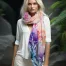 foulard illustré à l'aquarelle de fleurs de lilas